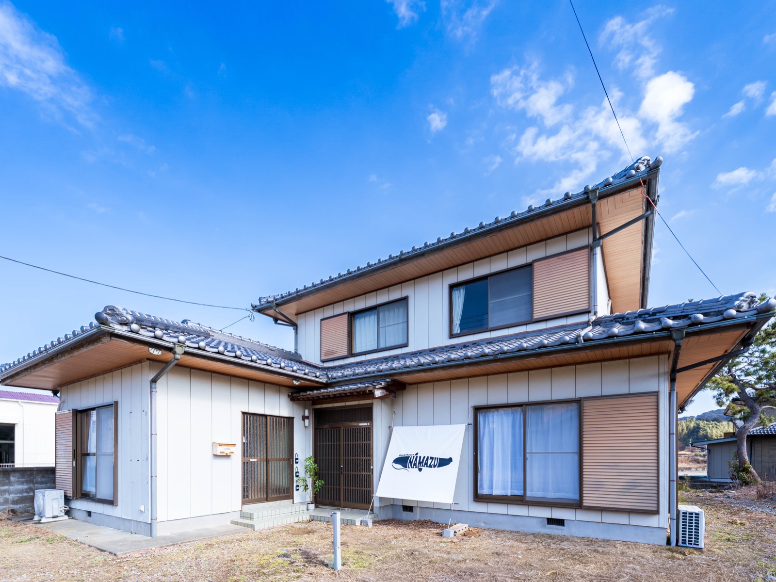 Guesthouse NAMAZU ゲストハウスナマズ外観